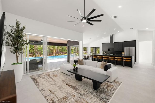 4521 3rd AVE NW, Naples, FL 34119