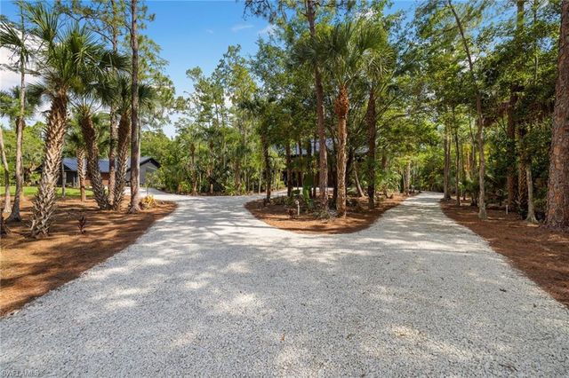 4521 3rd AVE NW, Naples, FL 34119