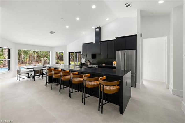 4521 3rd AVE NW, Naples, FL 34119