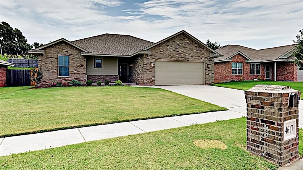 4617 Wagner Lake Drive, Yukon, OK 73099