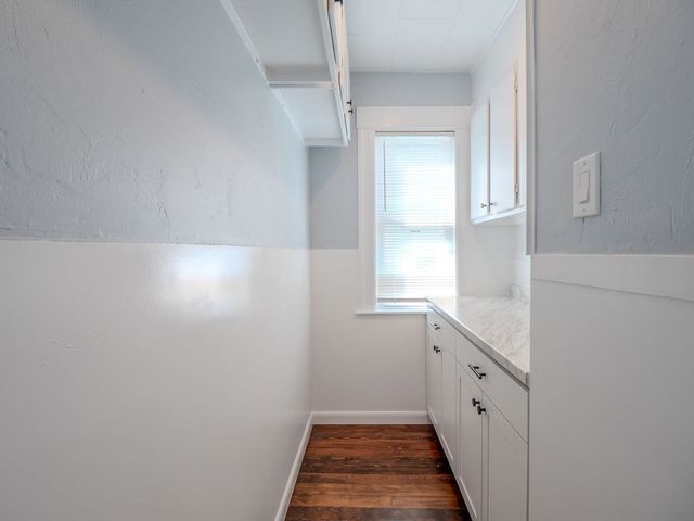 12 Ives St, Worcester, MA 01603
