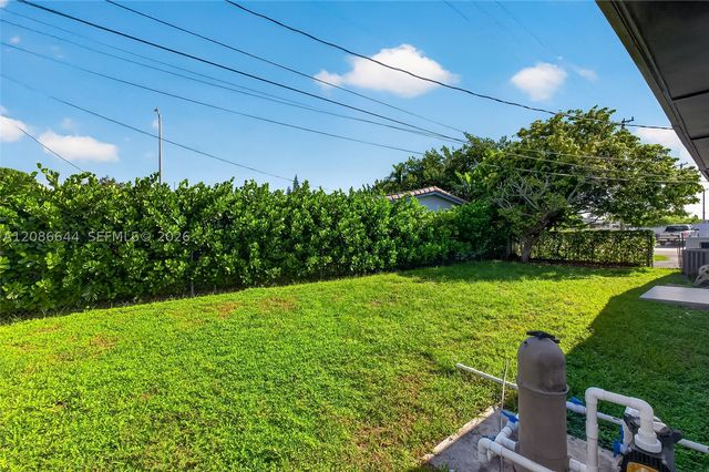 3210 SW 94th Ct, Miami, FL 33165
