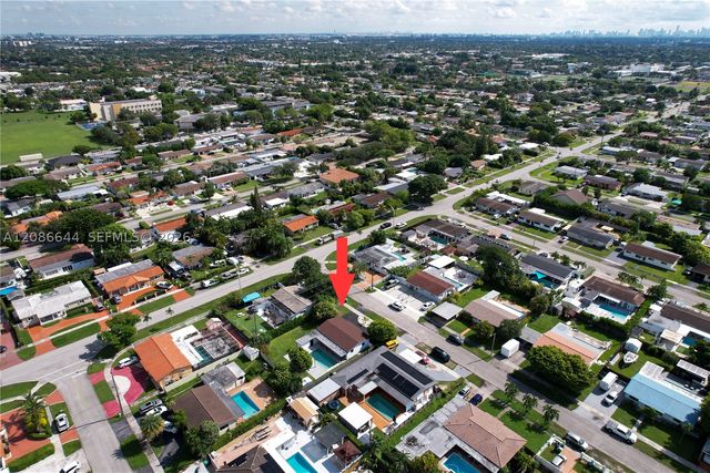 3210 SW 94th Ct, Miami, FL 33165
