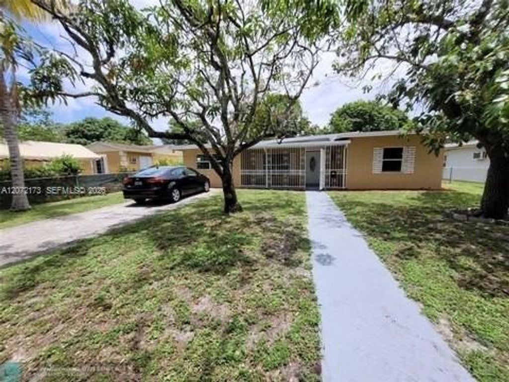 1245 NW 126th Street, North Miami, FL 33167