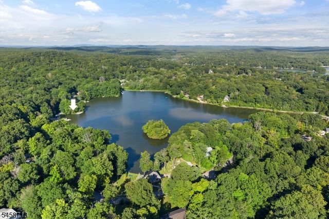 517 Pocasset Rd, Vernon Twp., NJ 07422