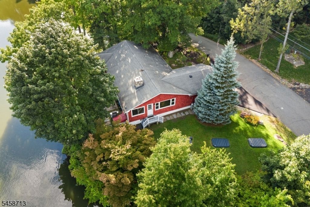 517 Pocasset Rd, Vernon Twp., NJ 07422 — photo 2