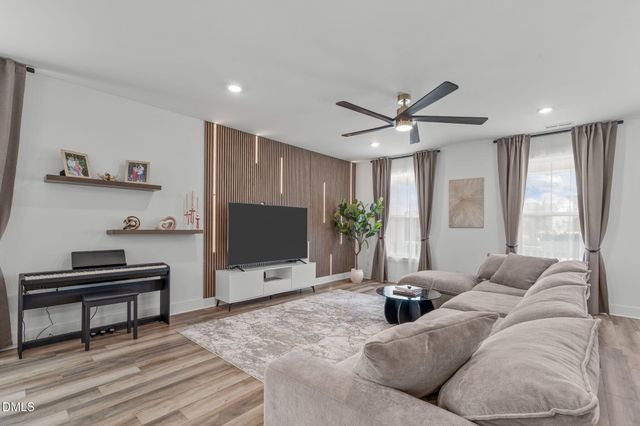 825 Abbyberry Drive, Wake Forest, NC 27587