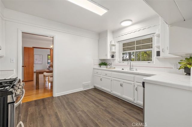 1685 Roosevelt, Altadena, CA 91001