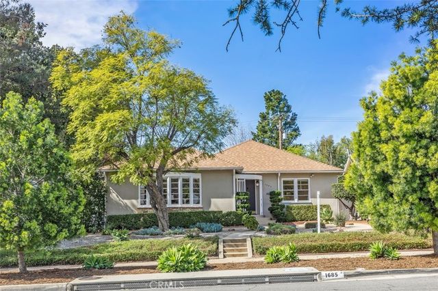 1685 Roosevelt, Altadena, CA 91001