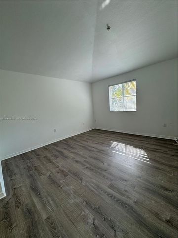 8936 W Flagler Street 201, Miami, FL 33174