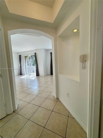 8936 W Flagler Street 201, Miami, FL 33174