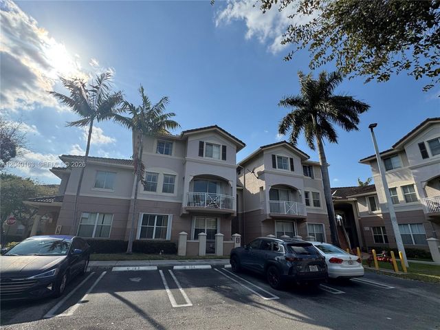 8936 W Flagler Street 201, Miami, FL 33174