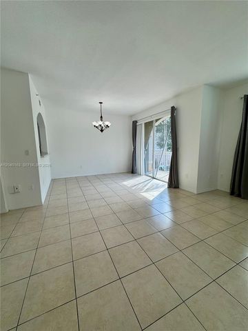 8936 W Flagler Street 201, Miami, FL 33174
