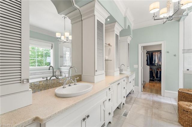 5445 Brookberry Farm Road, Winston-salem, NC 27106