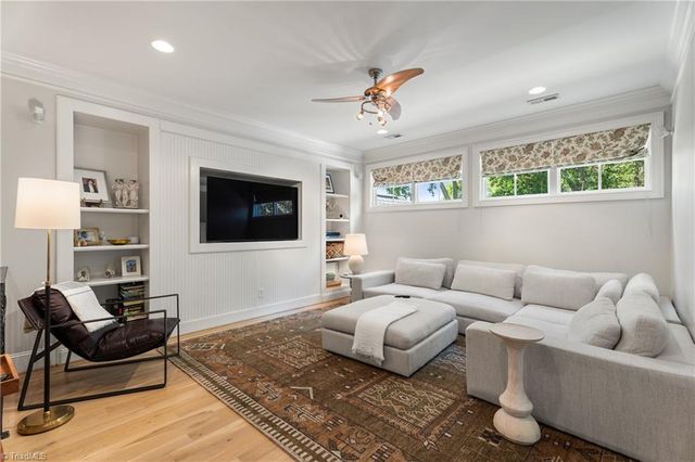 5445 Brookberry Farm Road, Winston-salem, NC 27106