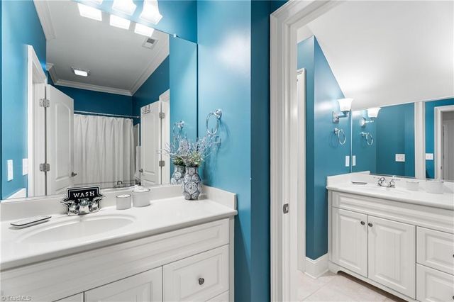 5445 Brookberry Farm Road, Winston-salem, NC 27106