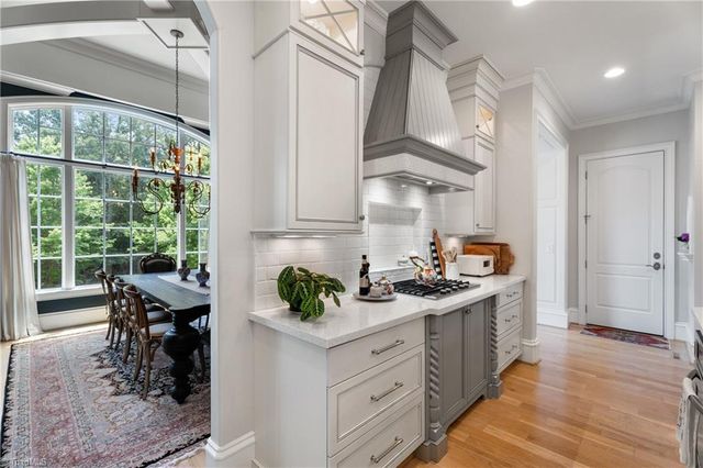 5445 Brookberry Farm Road, Winston-salem, NC 27106