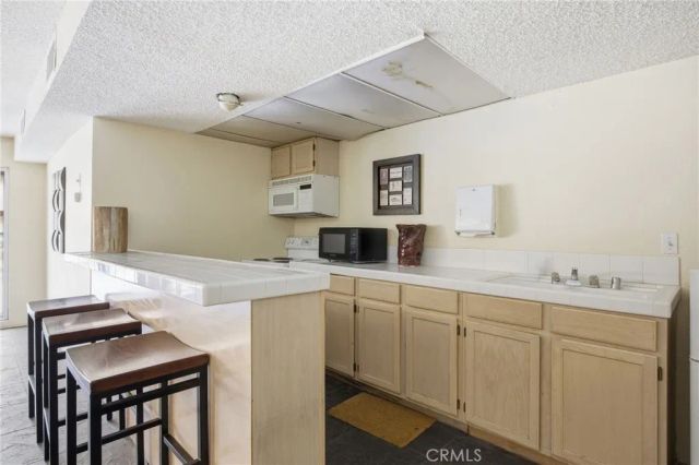 355 S Madison Avenue 224, Pasadena, CA 91101