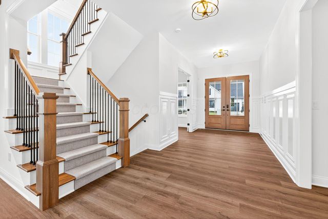 3290 Briarwood Lane, Lewis Center, OH 43035