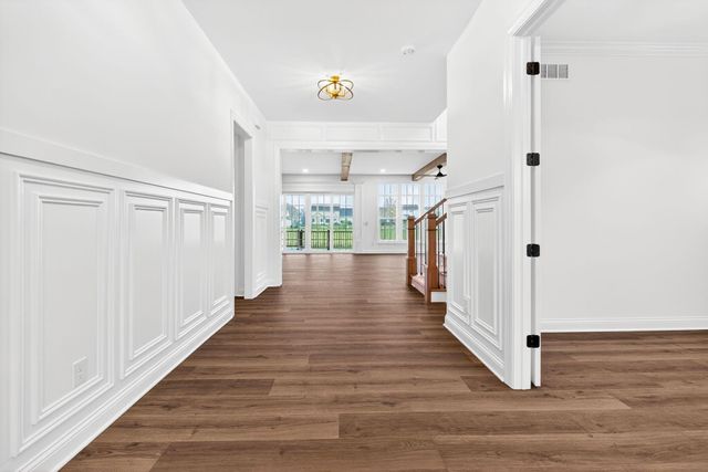 3290 Briarwood Lane, Lewis Center, OH 43035