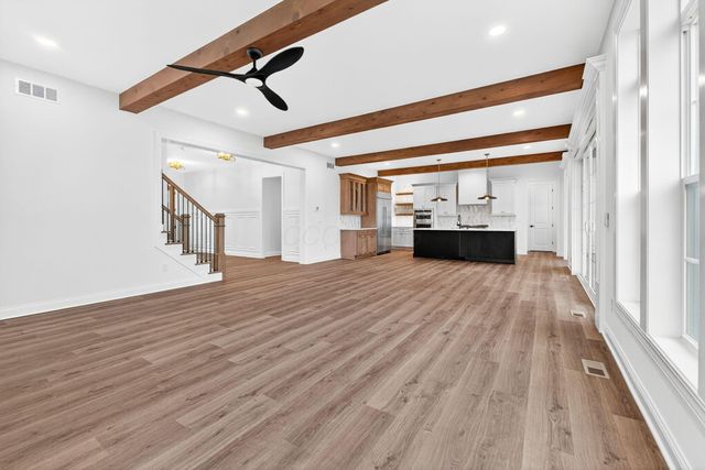 3290 Briarwood Lane, Lewis Center, OH 43035