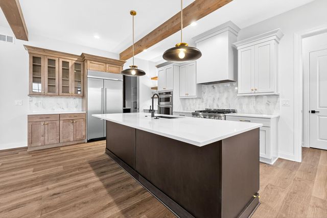 3290 Briarwood Lane, Lewis Center, OH 43035