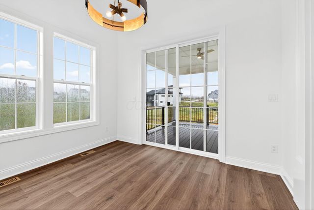 3290 Briarwood Lane, Lewis Center, OH 43035