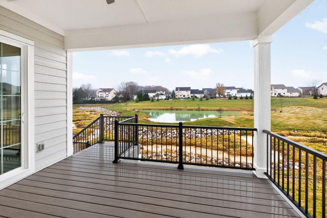 3290 Briarwood Lane, Lewis Center, OH 43035