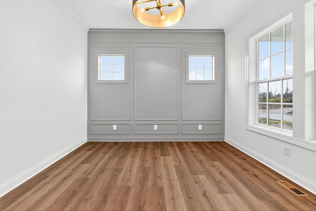 3290 Briarwood Lane, Lewis Center, OH 43035