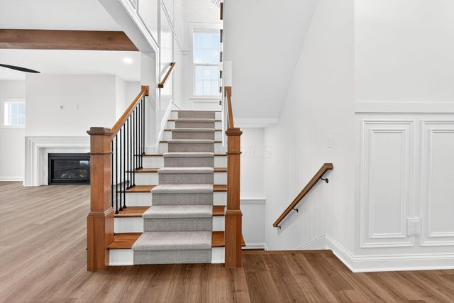 3290 Briarwood Lane, Lewis Center, OH 43035