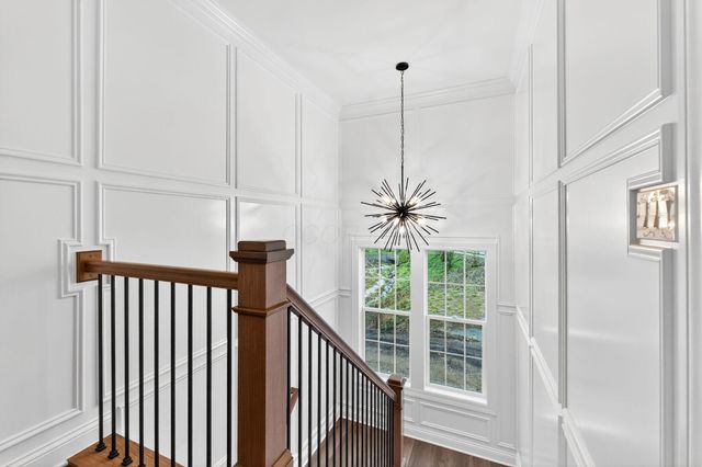 3290 Briarwood Lane, Lewis Center, OH 43035