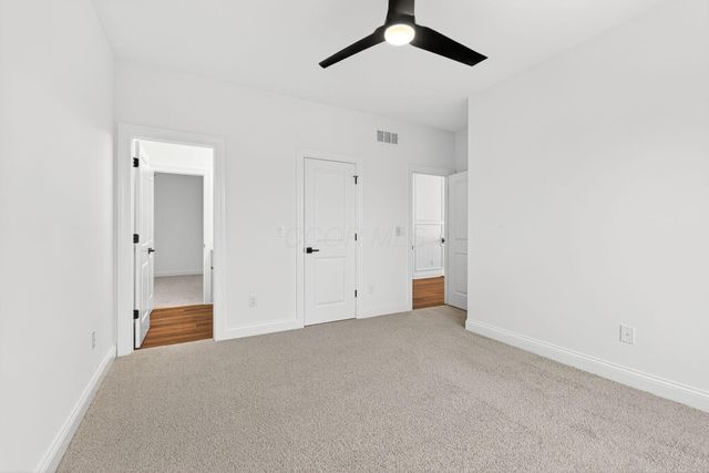 3290 Briarwood Lane, Lewis Center, OH 43035