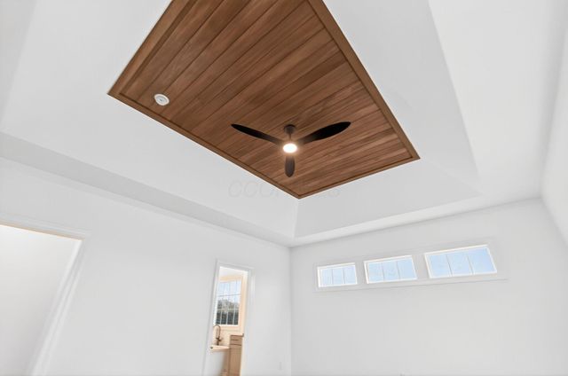 3290 Briarwood Lane, Lewis Center, OH 43035