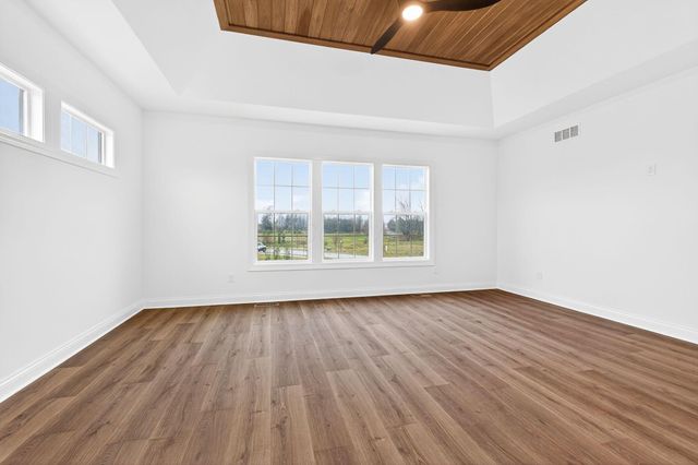 3290 Briarwood Lane, Lewis Center, OH 43035