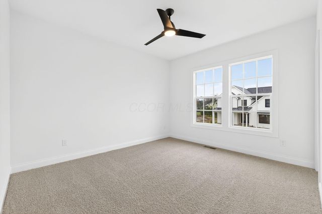 3290 Briarwood Lane, Lewis Center, OH 43035