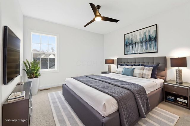 3290 Briarwood Lane, Lewis Center, OH 43035