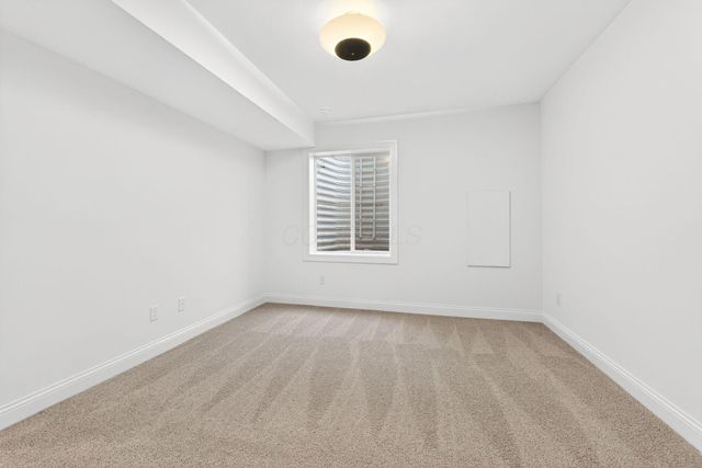 3290 Briarwood Lane, Lewis Center, OH 43035