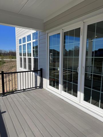 3290 Briarwood Lane, Lewis Center, OH 43035