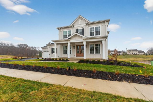 3290 Briarwood Lane, Lewis Center, OH 43035