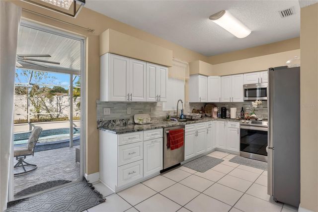 11436 GEORGETOWN CIRCLE, Tampa, FL 33635
