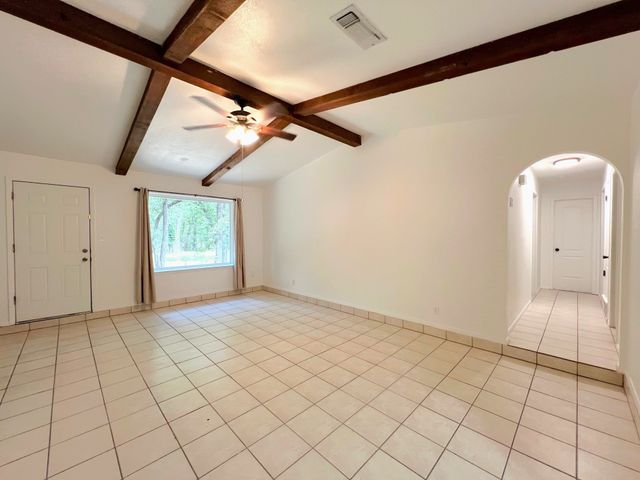213 Glenhaven Drive, Azle, TX 76020