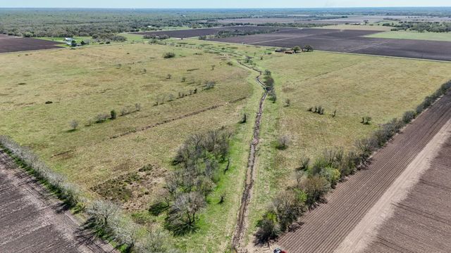 4439 Schultz Road, Damon, TX 77430