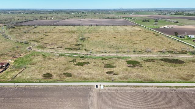 4439 Schultz Road, Damon, TX 77430