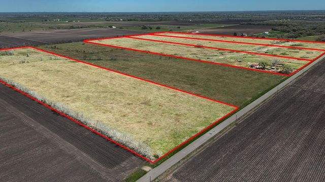 4439 Schultz Road, Damon, TX 77430