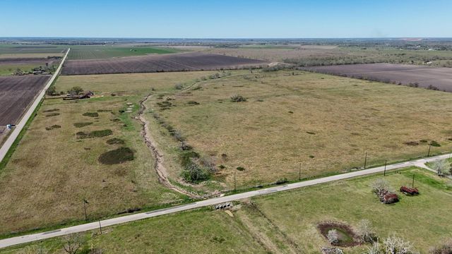 4439 Schultz Road, Damon, TX 77430