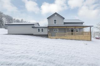 35 W 5th Street, Dresden, OH 43821