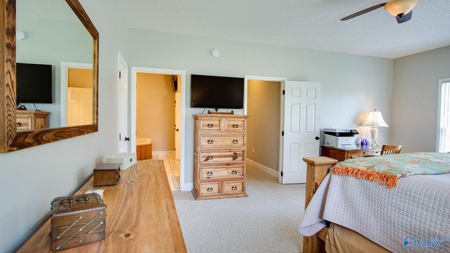 102 Rockhaven Drive, Guntersville, AL 35976