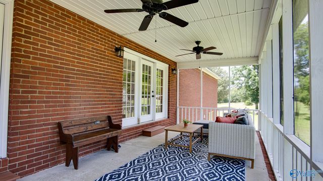 102 Rockhaven Drive, Guntersville, AL 35976