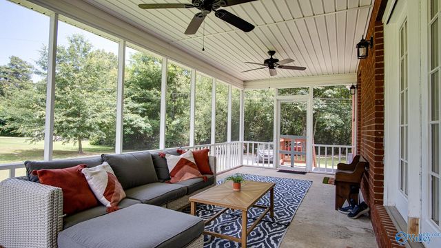 102 Rockhaven Drive, Guntersville, AL 35976
