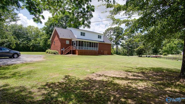 102 Rockhaven Drive, Guntersville, AL 35976